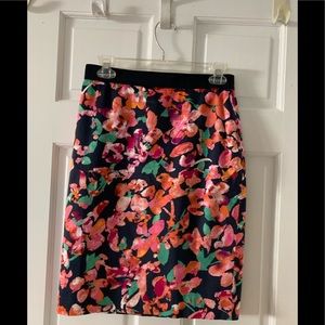 Ann Taylor Summer Skirt Multi/Colored,Lined, Size 2 $19